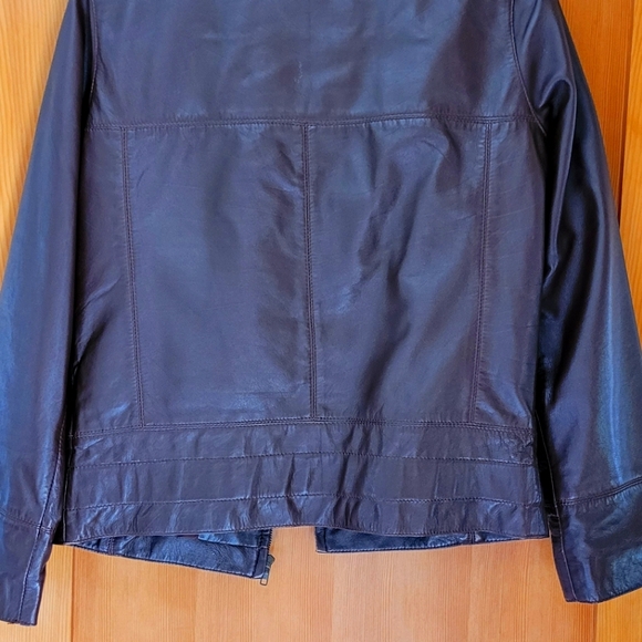 Real Leather Womans Jacket. - Picture 4 of 5